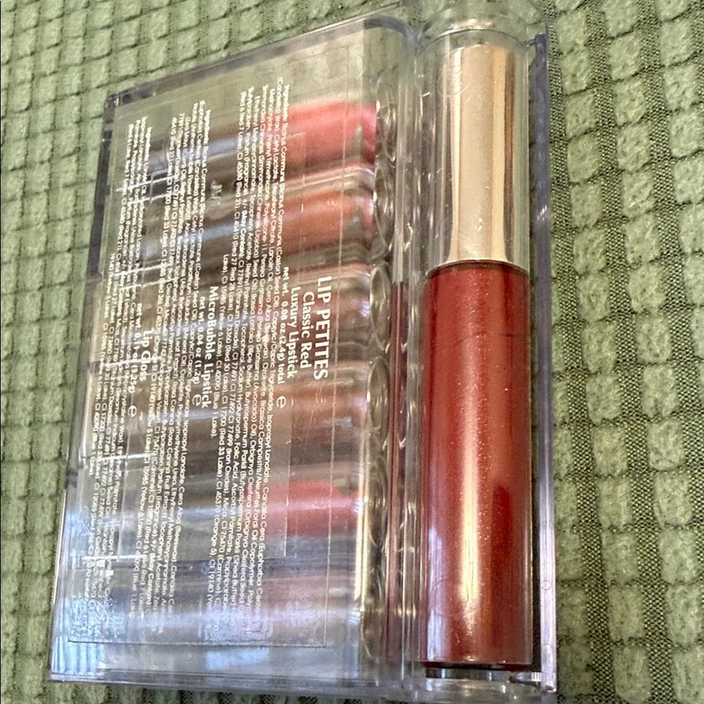 Matte Luxury Lipstick Set in Classic Red